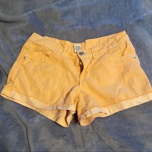 Orange cream Jean shorts 🩳3/$15 or 4/$20shorts🩳